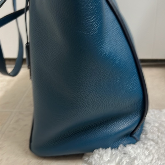 👜 Michael Kors Large Whitney Tote/Shoulder Bag in Vista Blue - Picture 8 of 13